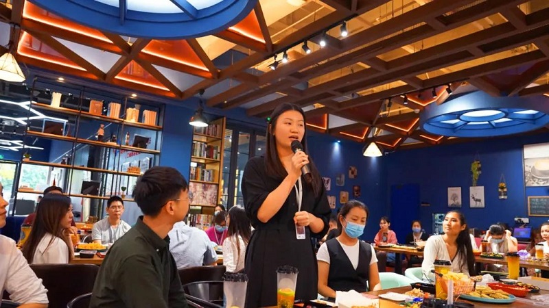 榜樣的力量丨云里物里9月份優(yōu)秀員工&優(yōu)秀新人表彰大會(huì)圓滿(mǎn)結(jié)束