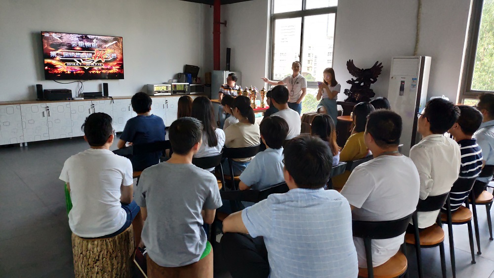 云里物里2018年第二屆銷售業(yè)績(jī)PK大賽總結(jié)暨頒獎(jiǎng)典禮順利舉行