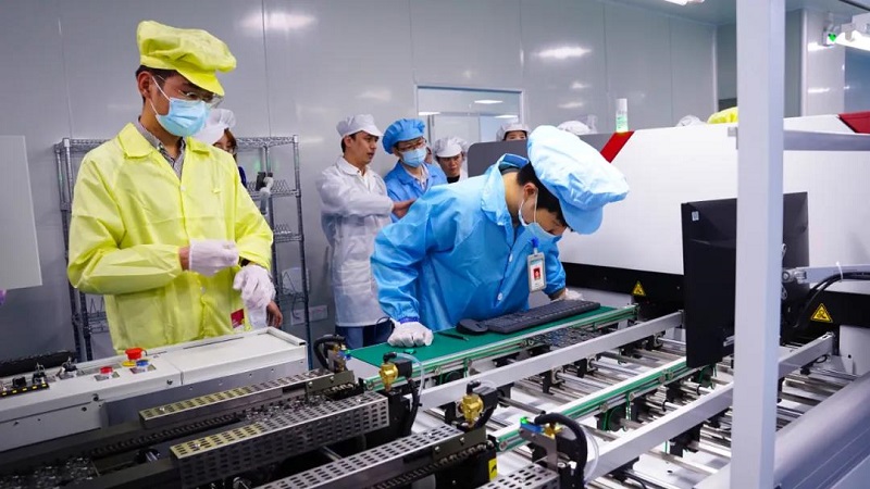 新里程、新起點(diǎn)、新發(fā)展丨云里物里SMT生產(chǎn)線正式啟用！