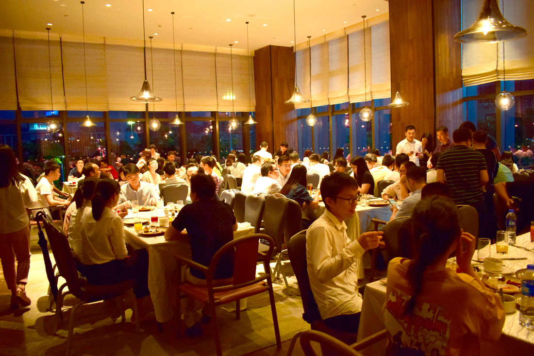 云里物里2018 年中戰略會議在希爾頓酒店隆重召開!