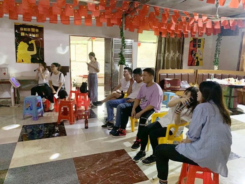 云里物里國內營銷中心光明心湖生態園一日游